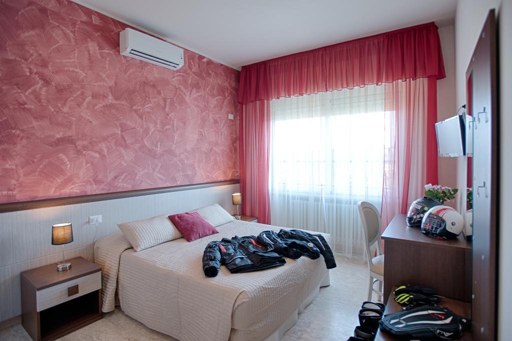 Locanda San Biagio Misano Adriatico Ngoại thất bức ảnh